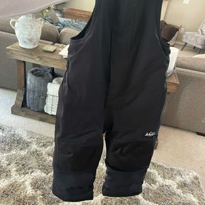 REI Toddler snow bibs- *worn once*